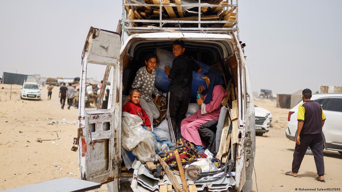 الوضع الإنساني في رفح كارثي رغم وصول المساعدات الدولية. Die humanitäre Lage in Rafah ist trotz internationaler Hilfslieferungen desaströs