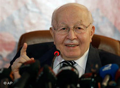 Necmettin Erbakan; Foto: AP