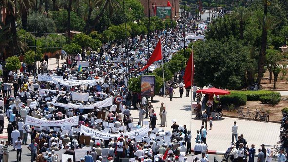 Proteste der M20 in Marrakesch; Foto: Abdeljalil Bounhar/AP/dapd