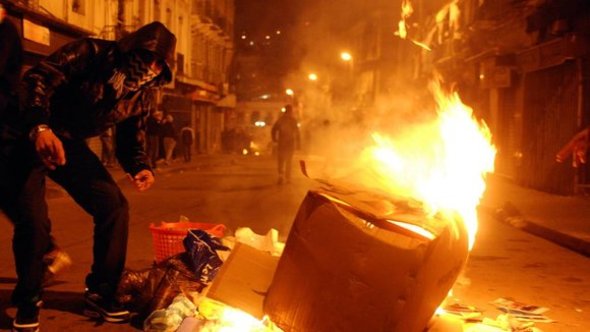 Protests in the quarter of Belcourt against rising rents and food prices in January 2011 (photo: AP/dapd)