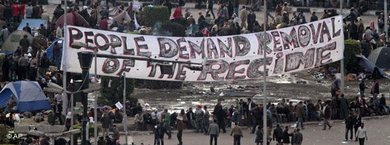 Demonstration der Demokratiebewegung auf dem Tahrir-Platz in Kairo; Foto: AP