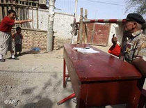 Checkpoint in der Provinz Xinjiang; Foto: AP