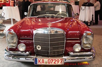 Mercedes 220 SE auf dem Tag der türkischen Wirtschaft in Deutschland; Foto: Hülya Sancak