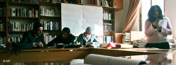 Palästinensische Studentinnen an der Al-Quds-Universität im Westjordanland; Foto: AP