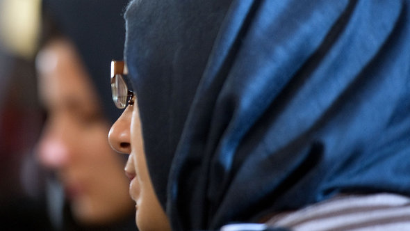 Muslima in einer türkischen Moschee in Berlin; Foto: dpa/picture-alliance