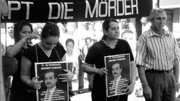 The 2006 protest march in Kassel (photo: Mirijam Bunjes)