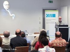 Mohammed Mojtahed Shabestari bei seiner Rede auf dem Gipfeltreffen muslimischer Reformtheologen 