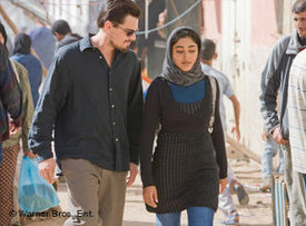 Golshifteh Farahani mit DiCaprio in dem Film 'Der Mann, der niemals lebte'; Foto: Warner Bros. Ent.