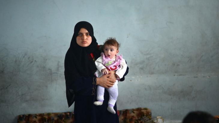 لاجئون في حلب.  Foto: DIMITAR DILKOFF/AFP/Getty Images