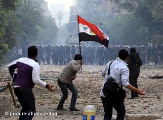 اضطرابات في محمد محمود عام 2011.  Foto: dpa/picture alliance