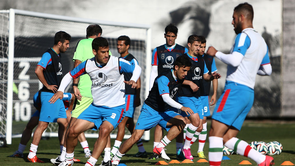 Iran's players attend a training session at the CT Joaquim Grava training ground in Sao Paulo at the 2014 FIFA World Cup football tournament on 13 June 2014 (photo: BEHROUZ MEHRI/AFP/Getty Images)