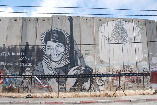 Portrait of the PFLP fighter Leila Khaled (photo: Laura Overmeyer)