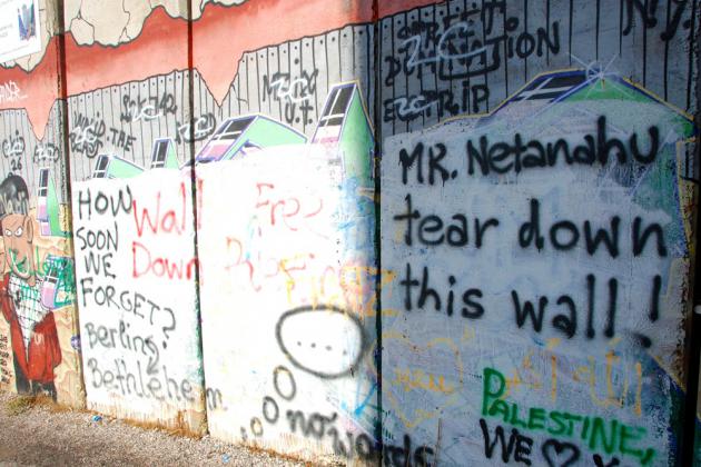 Berlin-themed graffiti on the wall near Bethlehem (photo: Laura Overmeyer)