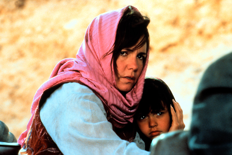 Filmszene aus "Nicht ohne meine Tochter" mit Sally Field