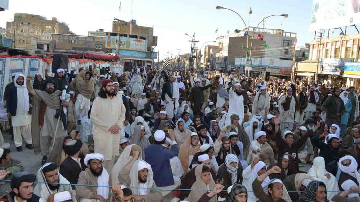 Protest against the monitoring of clerics in Pakistan (photo: DW/A. G. Kakar)