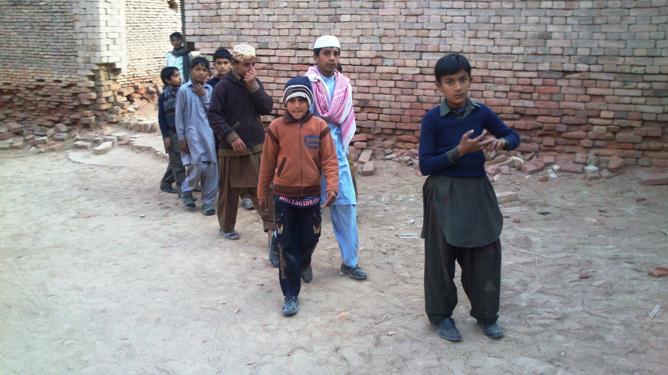 Klassenausflug, Derawar-Festung, Bahawalpur, Punjab, Pakistan. Foto: Julis Koch