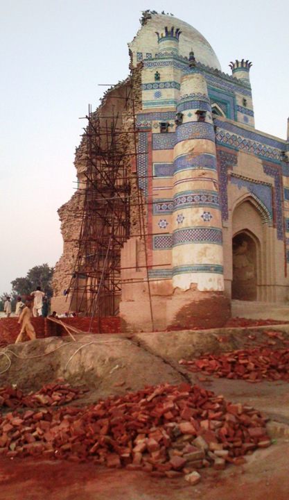 Schrein von Bibi Jawindi, Bahawalpur, Uch Sharif, Punjab, Pakistan. Foto: Julis Koch