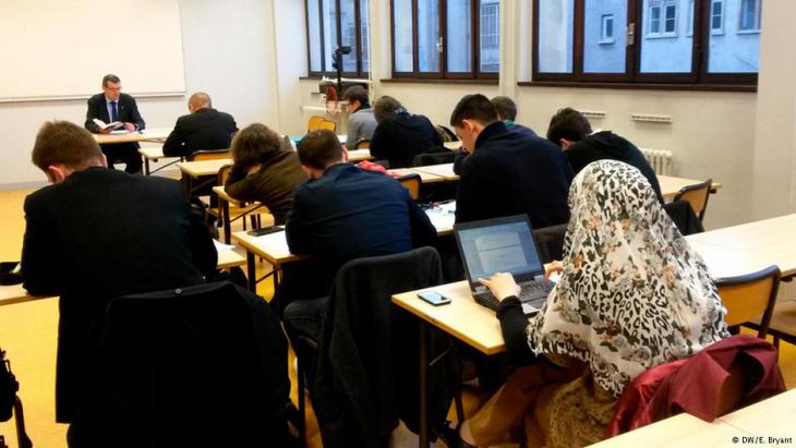 A lesson in secularism and religious freedom at the University of Lyon (photo: DW/E. Bryant)