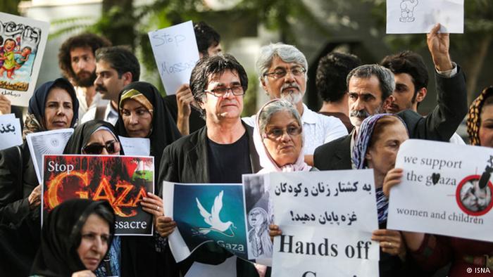 Panahi at a demonstration (photo: ISNA)