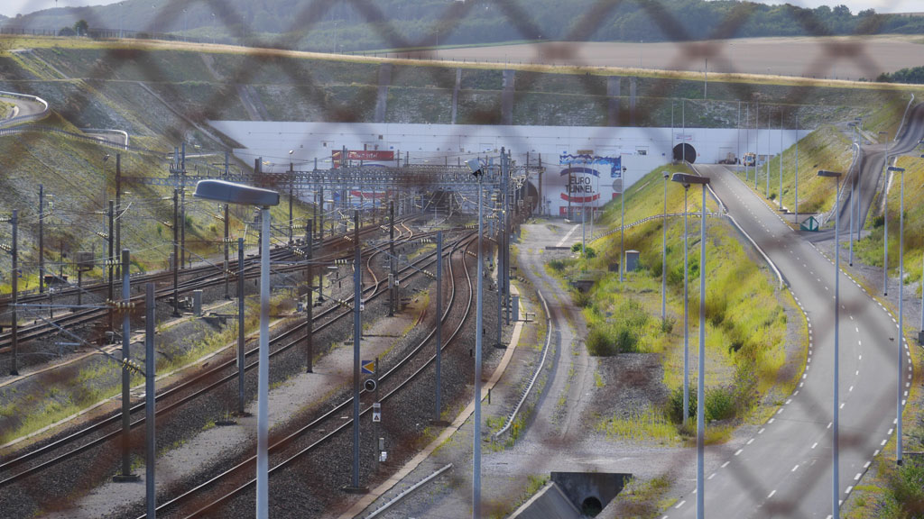 Einfahrt zum Eurotunnel in Calais. Foto: DW/ B. Riegert