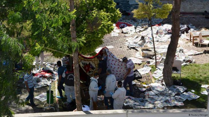 The culture centre in Suruc that was destroyed in the bomb attack (photo: Reuters)