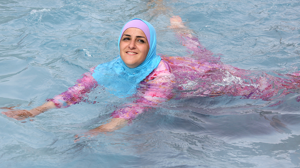  Ganzkörper-Badeanzug für Musliminnen, Burkini, in Berlin; Foto: picture-alliance/dpa