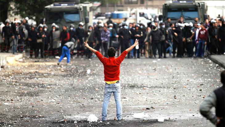 Demonstrators in Cairo (photo: AP)