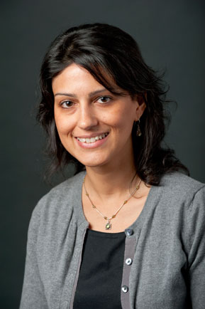 Melinda Negrón-Gonzales; Foto: University of New Hampshire