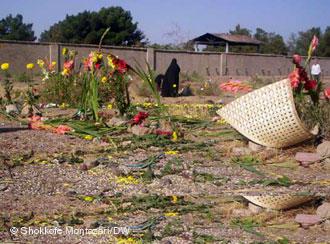 Khavaran cemetery – a mass grave of regime opponents (photo: Shokkofe Montazari)