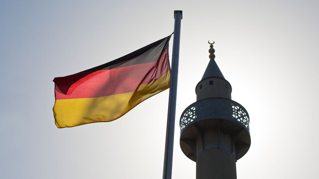 Symbolbild Islam in Deutschland; Foto: picture-alliance/Frank Rumpenhorst