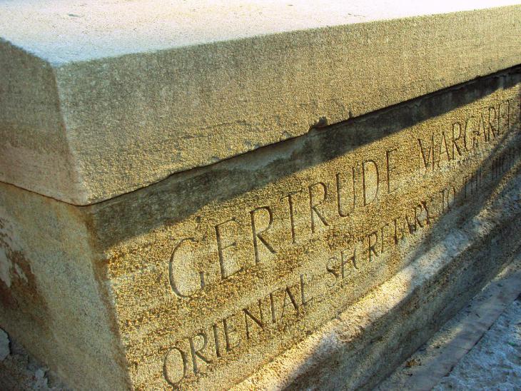 Gertrude Margaret Lowthian Bell′s grave (photo: Birgit Svensson)