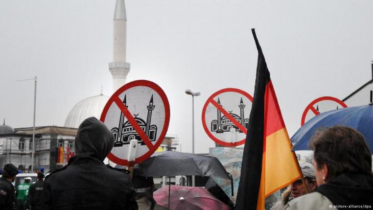 Symbolbild - Islamfeindlichkeit. Foto dpa