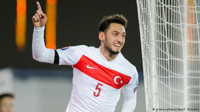 Hakan Calhanoglu; Foto: picture-alliance/dpa/T. Eisenhut