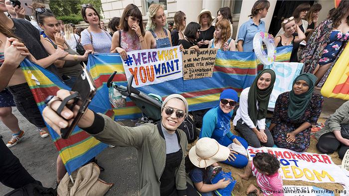 Pro-Burkini-Proteste auch anderswo