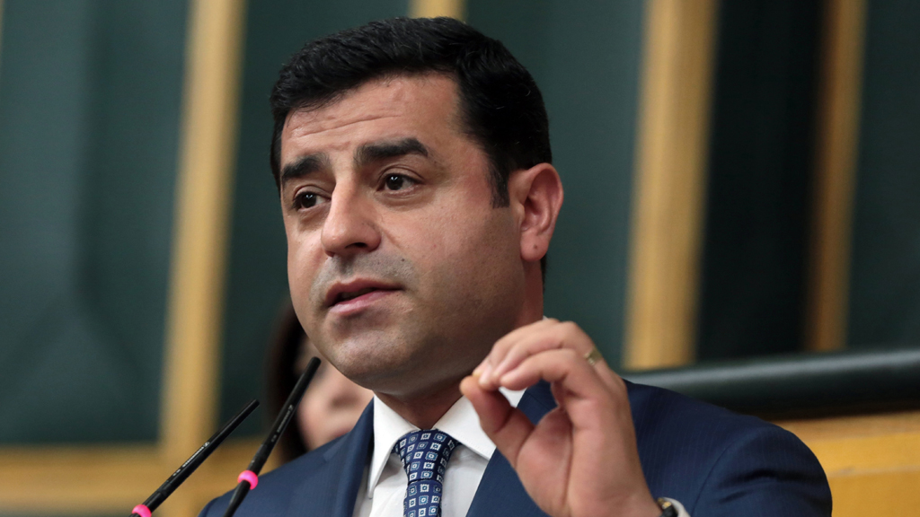 Selahattin Demirtaş; Foto: picture-alliance/AP/B. Ozbilici