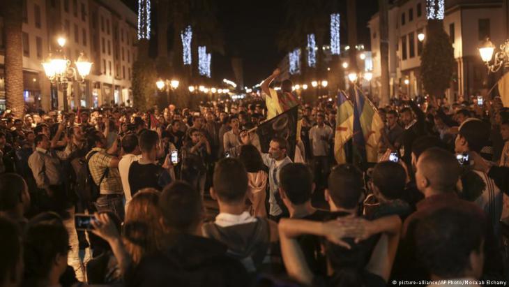 Protesters in Rabat take to the streets on 31 May 2017 as demonstrations for social and economic development spread throughout the country