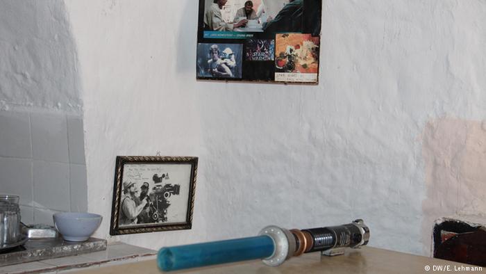 Lightsabre on a table in Tunisia (photo: E. Lehmann)