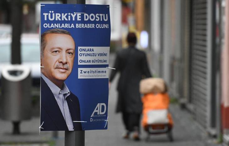 ADD (Alliance of German Democrats) election poster (photo: dpa)