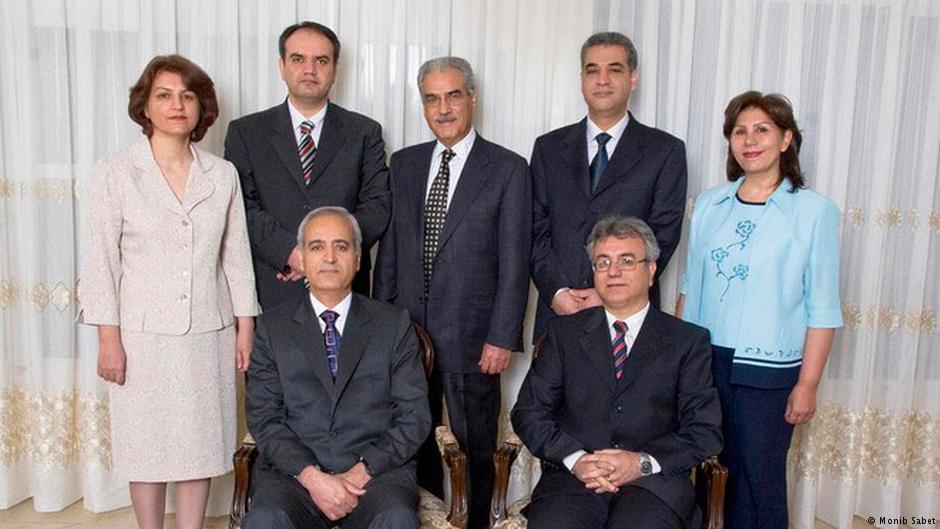 Die am 14.5.08 vom iranischen Geheimdienst verhafteten Mitglieder des iranischen Bahai-Führungsgremiums: Fariba Kamalabadi, Jamaloddin Khanjani, Afif Naeimi, Saeid Rezaie, Behrouz Tavakkoli und Vahid Tizfahm. Das siebte Mitglied, Frau Mahvash Sabet, war bereits wenige Monate zuvor verhaftet worden; Foto: Monib Sabet