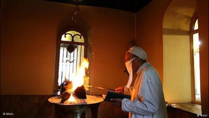 Religious ceremony conducted by the Gohanbar Khani Zoroastrians in Iran (source: Mehr)