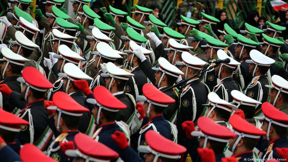 Offiziere während der Vorbereitungen zum 40. Jahrestag der Islamischen Revolution in Teheran; Foto: Getty Images/AFP