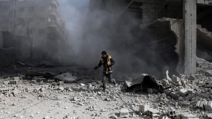 White Helmet volunteer in East Ghouta on 23 February 2018 (photo: AFP/Getty Images)