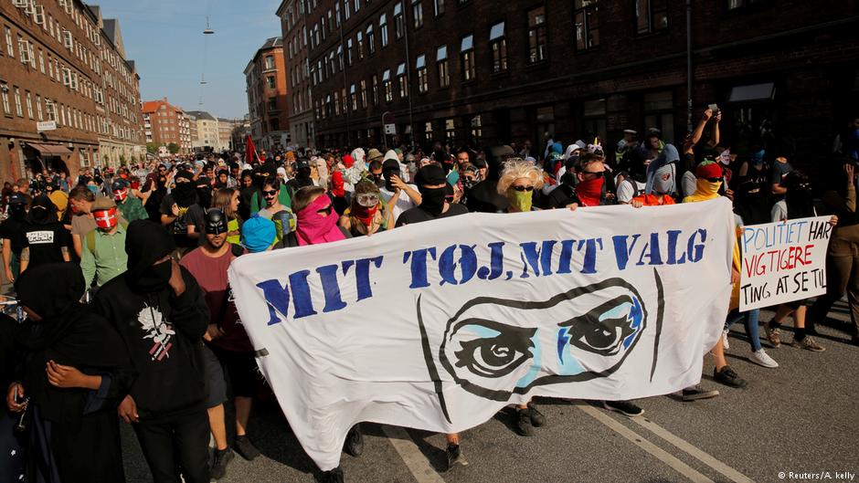 People participate in a demonstration against the Danish face veil ban in Copenhagen, Denmark, August 1, 2018 (photo: Reuters/Andrew Kelly)