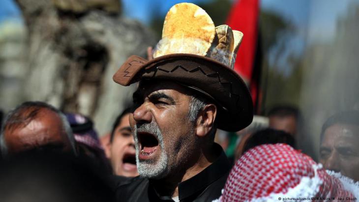 Protests over rising food prices in Jordan on 1 February 2018 (photo: picture-alliance)