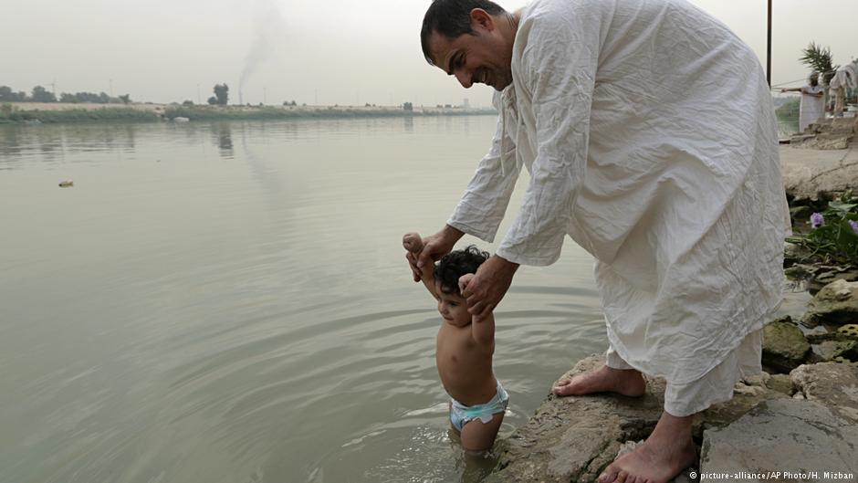 (photo: picture-alliance/AP Photo/H. Mizban)