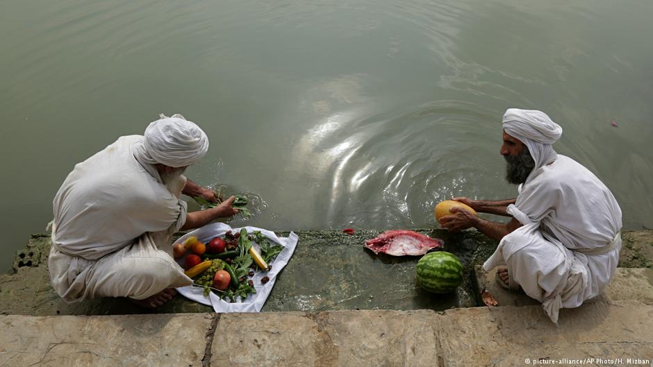 (photo: picture-alliance/AP Photo/H. Mizban)