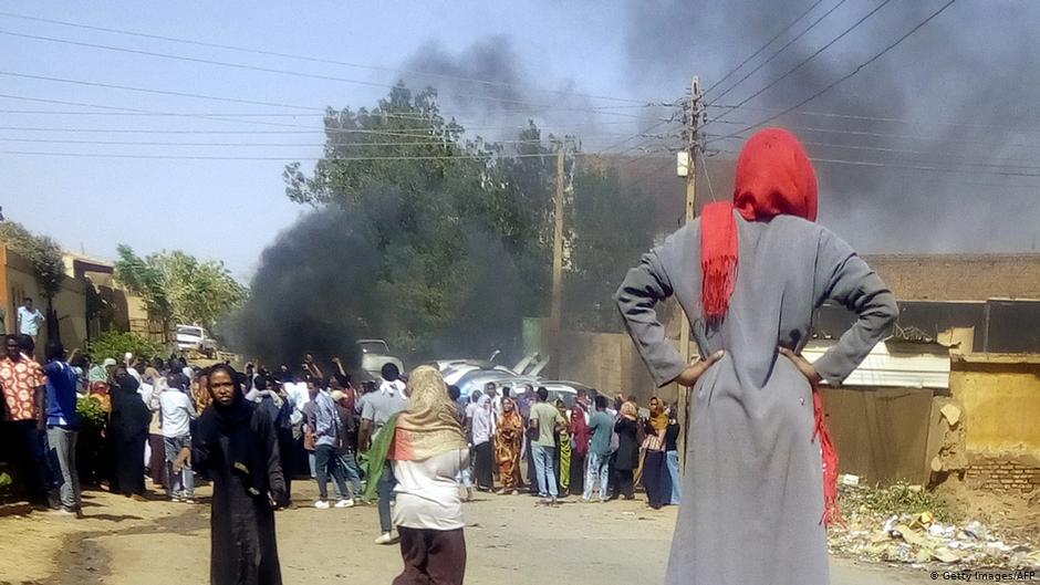 Women take part in demonstrations in the Sudanese town of Omdurman on 10.03.2019 (photo: Getty Images/AFP)