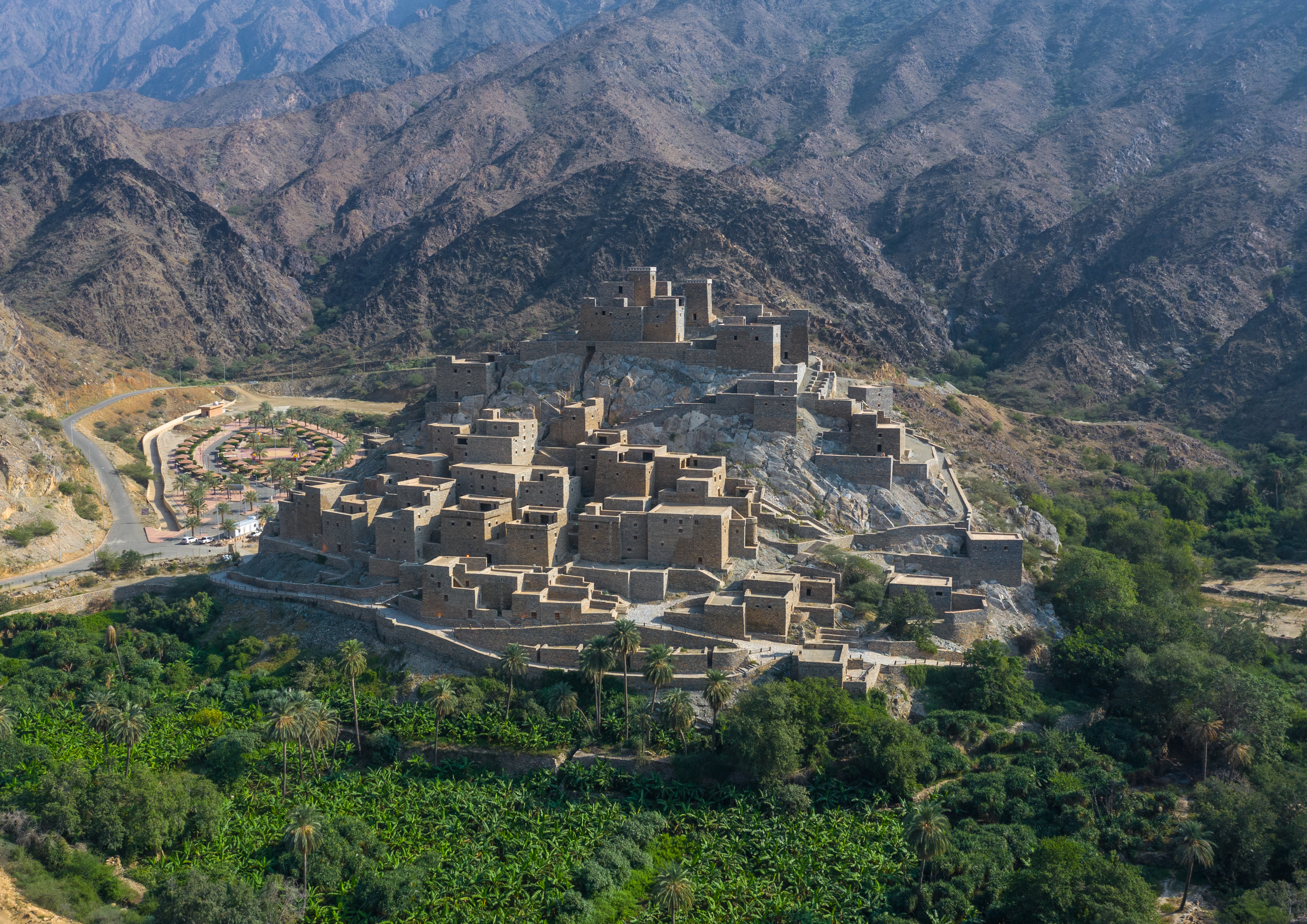 Abandoned village of Dhee Ayn in Al Bahah, Saudi Arabia (photo: Eric Lafforgue)