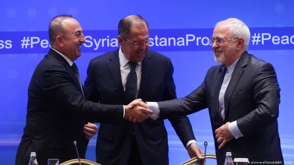 2018 hatten sich die Außenminister MIn 2018 foreign ministers Mevlut Cavusoglu (Turkey, left), Sergej Lavrov (Russia, centre) and Javad Zarif (Iran) reached an agreement on Idlibevlut Cavusoglu (Türkei, l.), Sergej Lawrow (Russland, M.) und Javad Zarif (Iran) auf das Abkommen zu Idlib verständigt