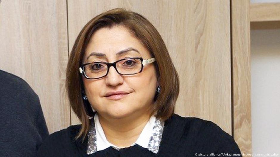 فاطمة شاهين من حزب العدالة والتنمية الحاكم. Fatma Sahin; Foto: picture-alliance/AA